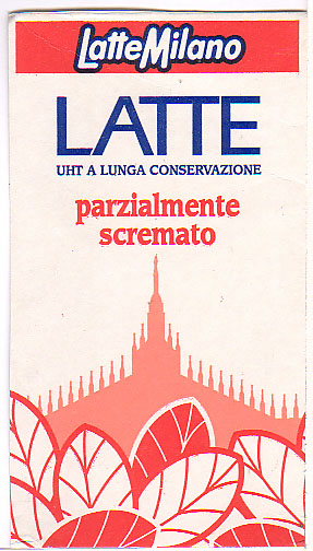 Italien: Latte Milano - Latte UHT parzialmente scremato, a lunga conservazione