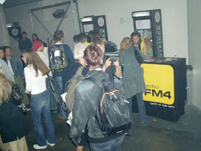 radio FM4 bar